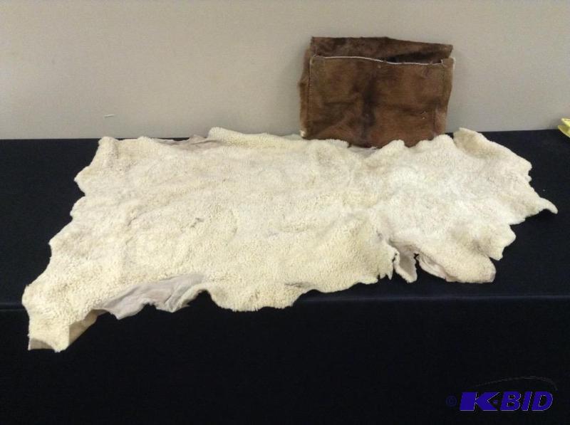 lot 75 image: Sheepskin Rug & Purse