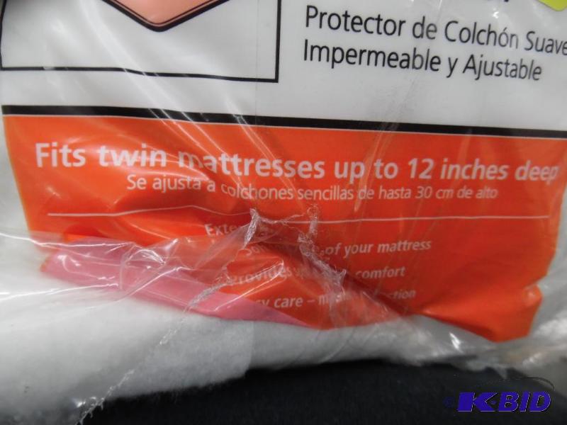 Twin size mattress pad