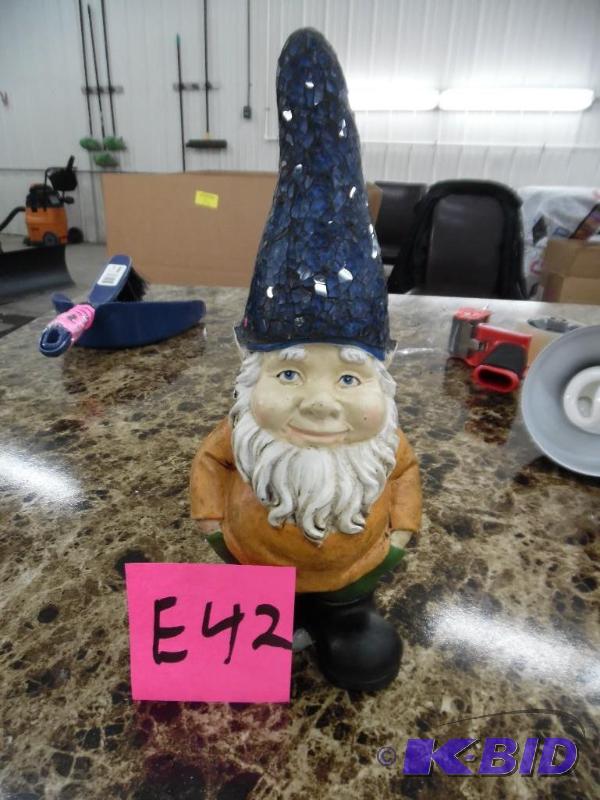 GARDEN GNOME
