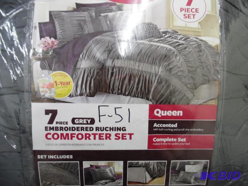 COMFORTER SET
