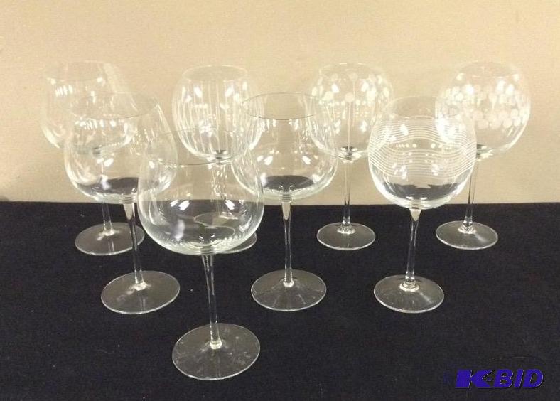 lot 2 image: Collection Wine Glasses