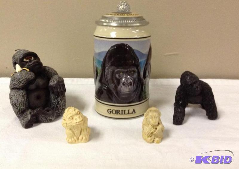 lot 58 image: Gorillas