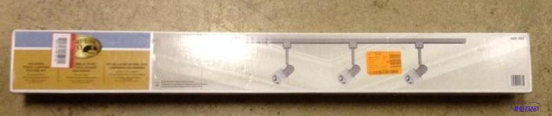 lot 74 image: Halogen Track Lighting Set by Hampton Bay