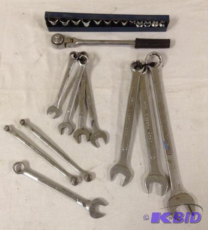 lot 47 image: Wrenches and Sockets