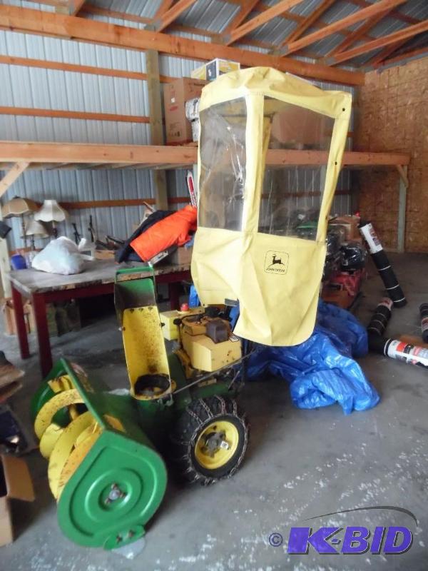 John Deere Snowblower