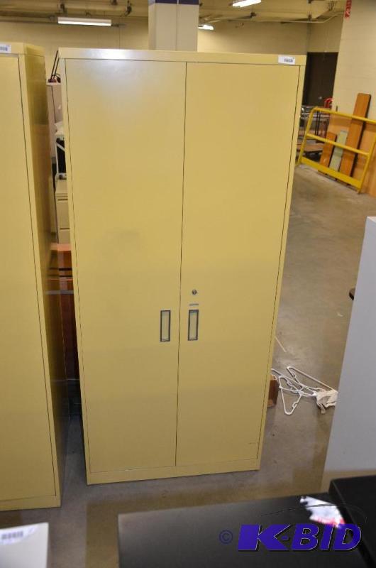 lot 112 image: Metal storage cabinet 36x24x81".Locked w...