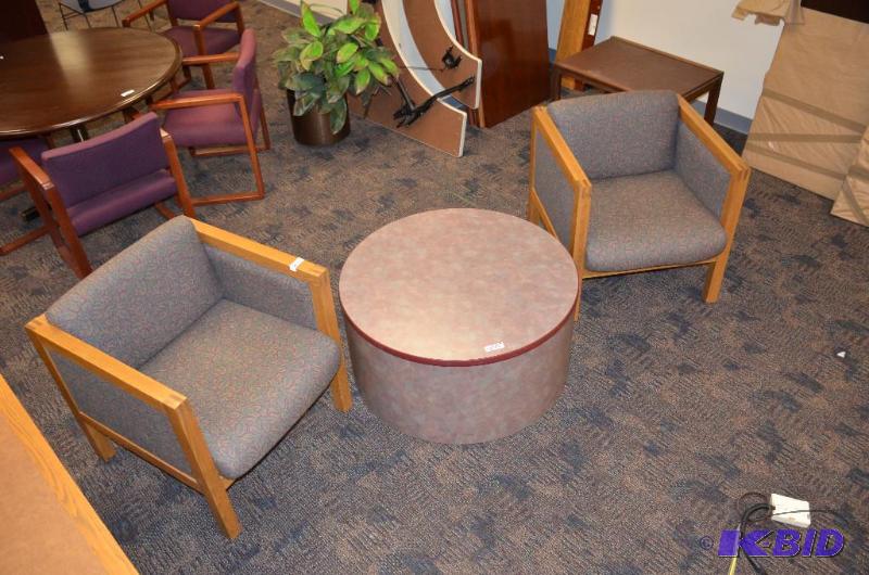 lot 147 image: magazine table 36" diameter with 2 chair...