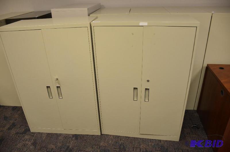lot 171 image: 2 metal storage lockers 36x18x52"...