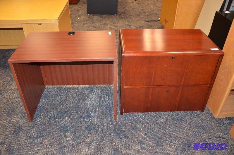 lot 187 image: Wood desk 36x24x29" Matches lot 4 Nation...