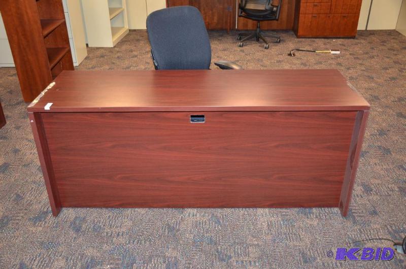lot 32 image: Hon wood desk with key 24x72", Bring hel...