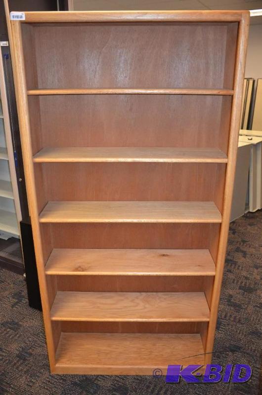 lot 43 image: Wood book shelf with adjustable shelves 36x72...