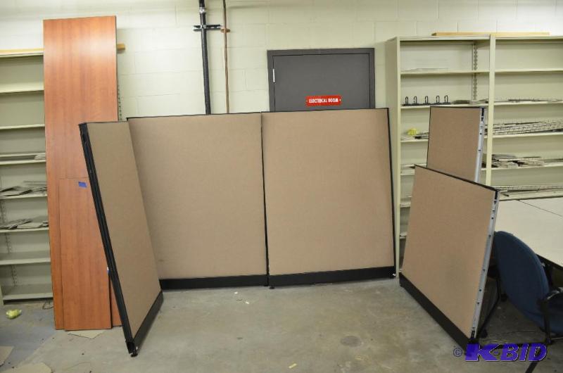lot 85 image: Office cubicle walls - 48x65, 48x65", 30...