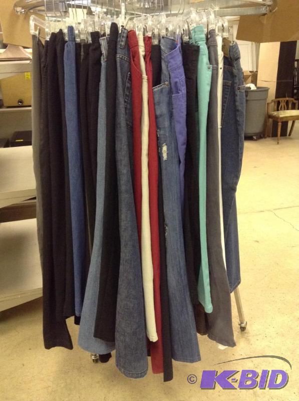 Womens Size 14 - 22 Jeans & Pants