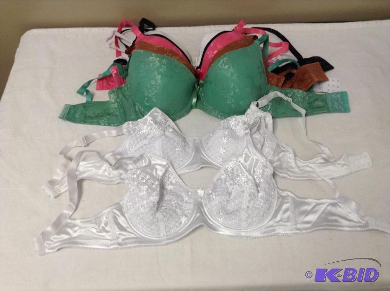 7 Womens 36DD Bras