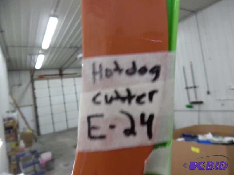 HOT DOG CUTTER