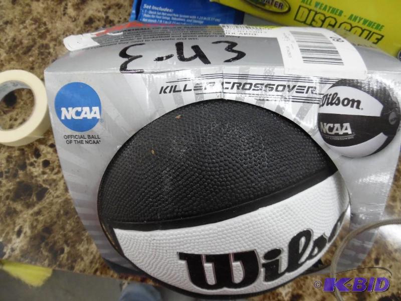 BASKETBALL