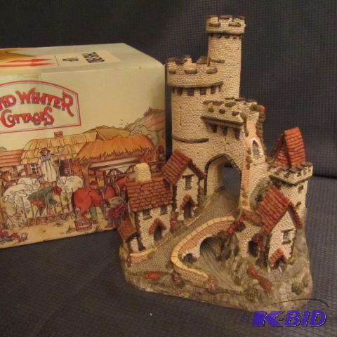 lot 135 image: Castle Gate