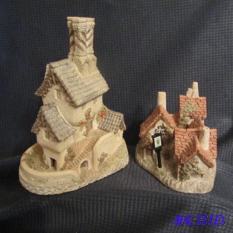 lot 146 image: David Winter Cottages