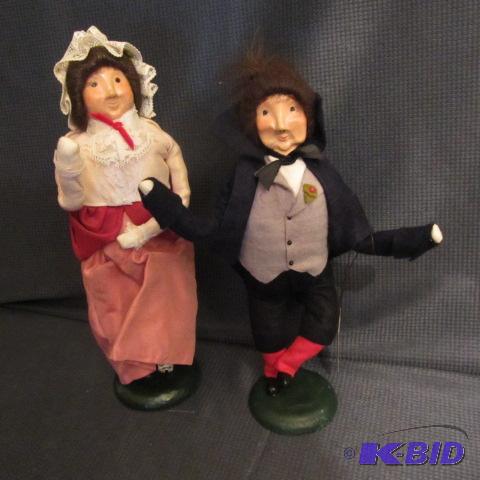 lot 155 image: Carolers, Byers Choice