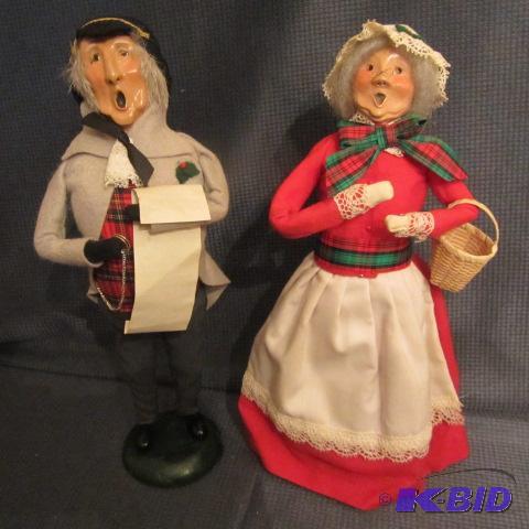 lot 160 image: Carolers, Byers Choice
