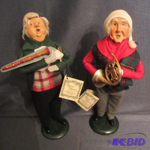 lot 169 image: Carolers, Byers Choice