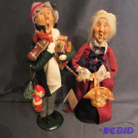 lot 183 image: Carolers, Byers Choice