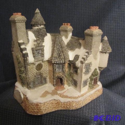 lot 216 image: David Winter Cottage