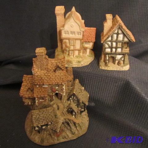 lot 218 image: David Winter Cottage