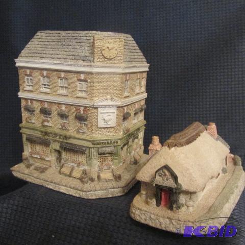 lot 221 image: David Winter Cottages