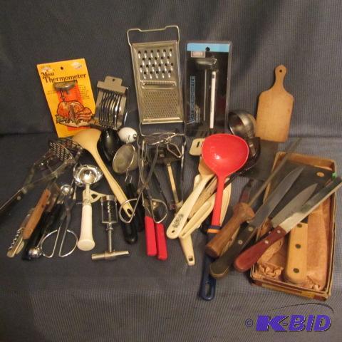 lot 241 image: Kitchen Utensils & Knives