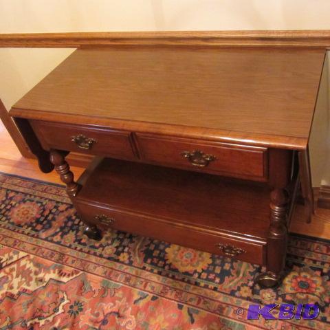 lot 28 image: Ethan Allen Tea Cart