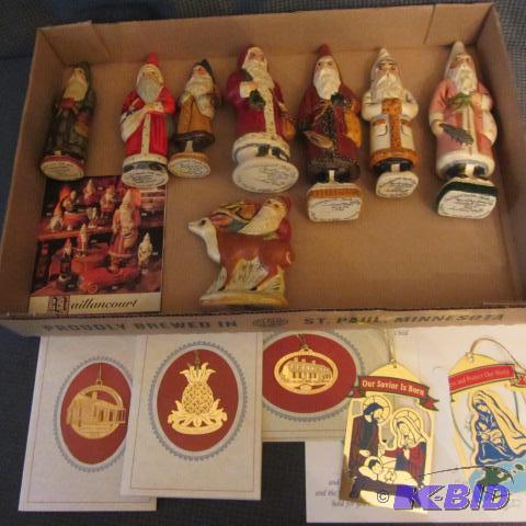 lot 291 image: Folk Art Santas, Williamsburg Ornaments
