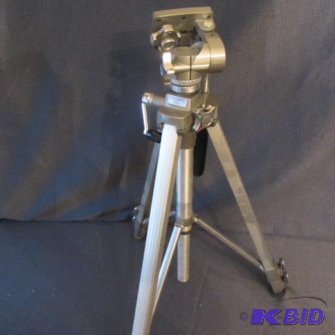 lot 298 image: Camera Tripod