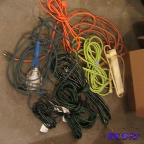 lot 312 image: Power Cords