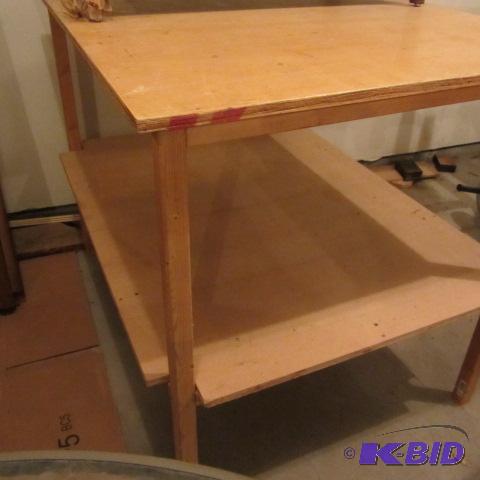 lot 325 image: Work Table