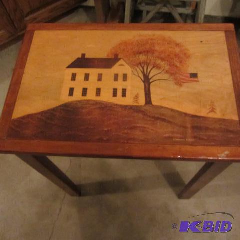 lot 328 image: Vintage Painted Table