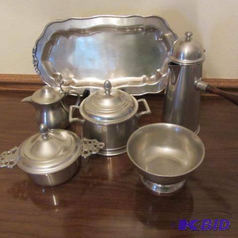 lot 33 image: Pewter Serving Pieces