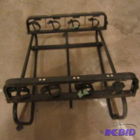 lot 330 image: Ski Rack