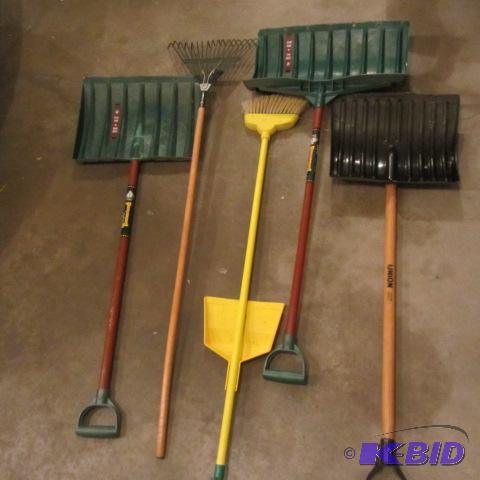lot 333 image: Snow Shovels, Rake