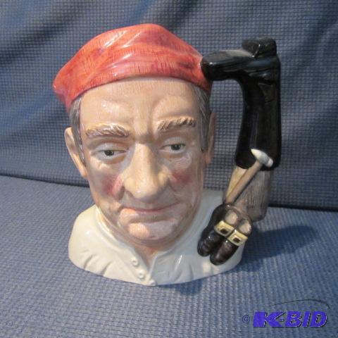lot 351 image: Royal Doulton Toby Mug