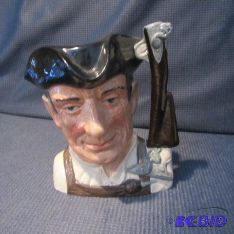 lot 354 image: Royal Doulton Toby Mug