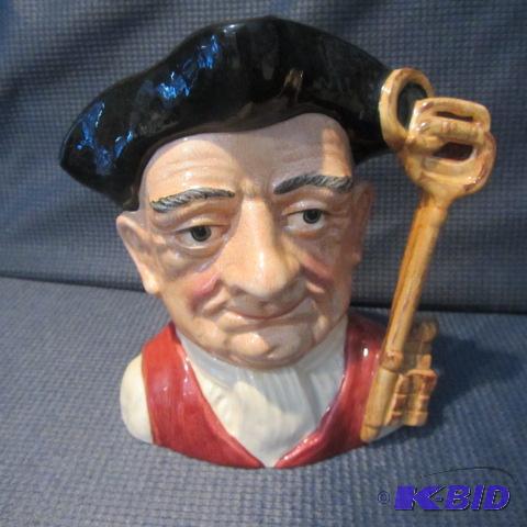 lot 357 image: Royal Doulton Toby Mug