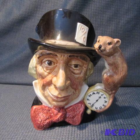 lot 361 image: Royal Doulton Toby Mug