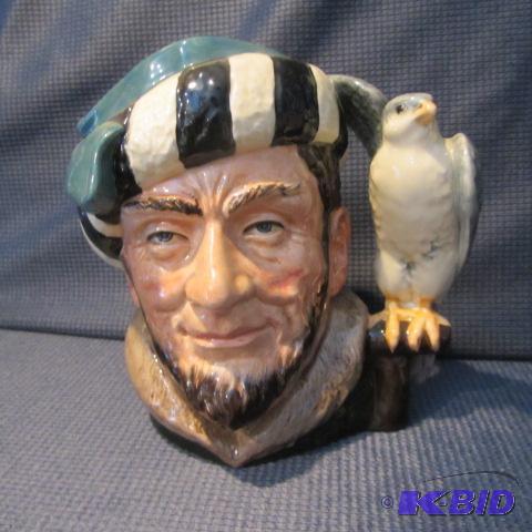 lot 364 image: Royal Doulton Toby Mug