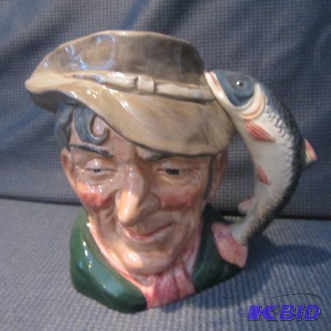 lot 367 image: Royal Doulton Toby Mug