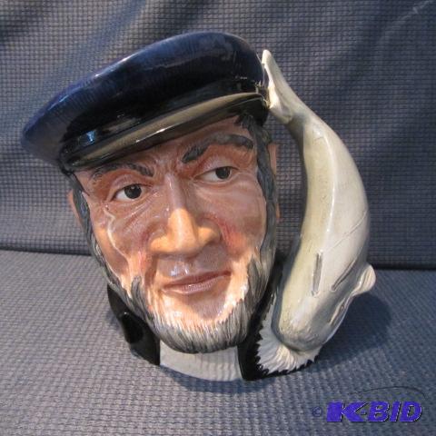 lot 379 image: Royal Doulton Toby Mug