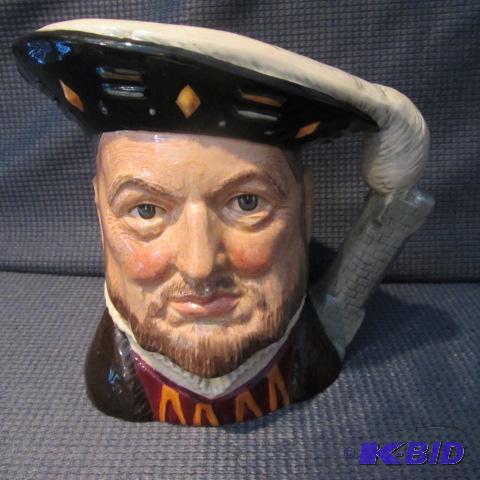 lot 383 image: Royal Doulton Toby Mug