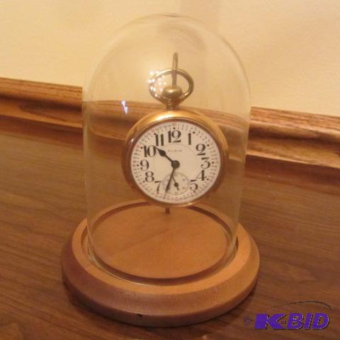 lot 42 image: Elgin Pocket Watch & Display