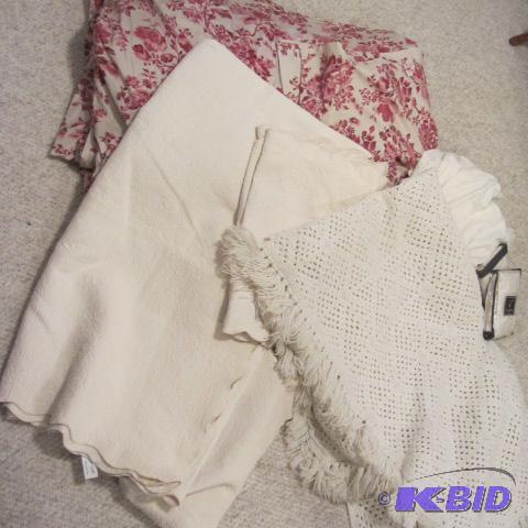 lot 497 image: Crocheted, Cotton & Duvet