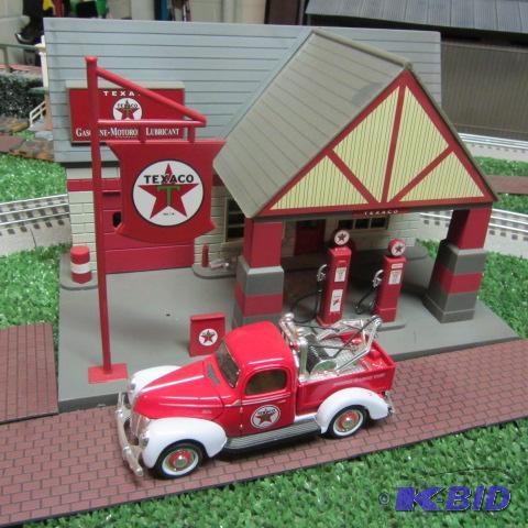 lot 513 image: Texaco Station & Truck